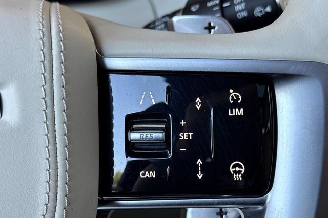 Used 2024 Land Rover Range Rover Long Wheelbase SE AWD/4WD image 38