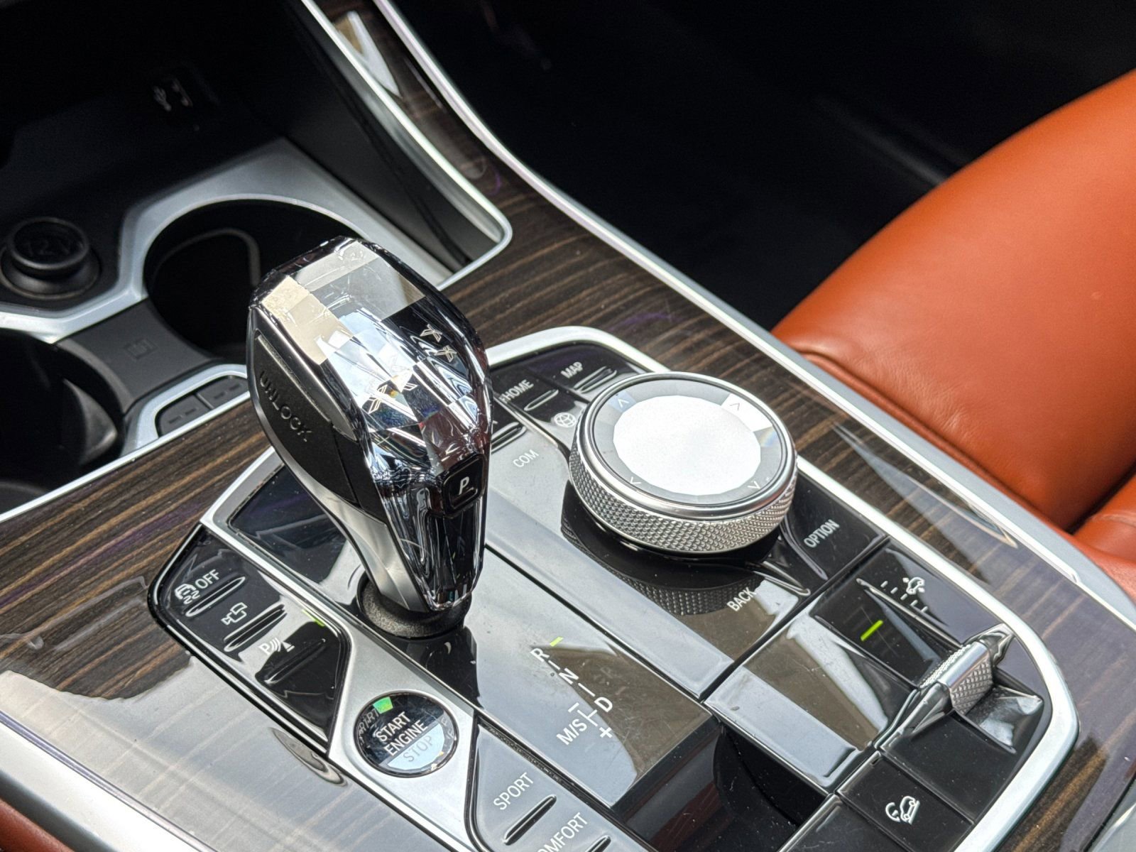 Used 2021 BMW X7 xDrive40i w/ M Sport Package image 26