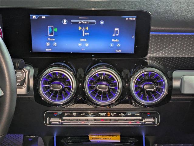 Used 2025 Mercedes-Benz GLB 250 image 17
