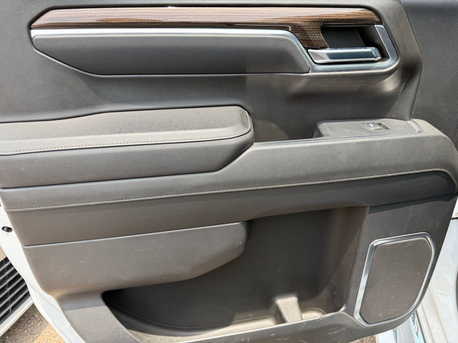 Used 2023 Chevrolet Silverado 1500 LT RWD image 13