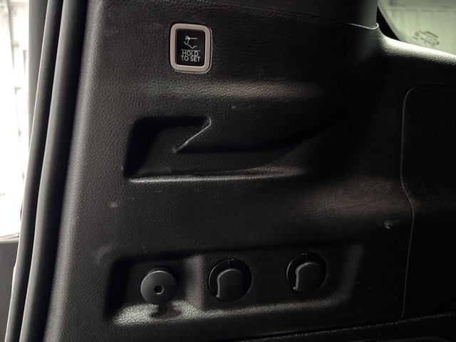 Used 2024 Jeep Wagoneer L Series II image 24