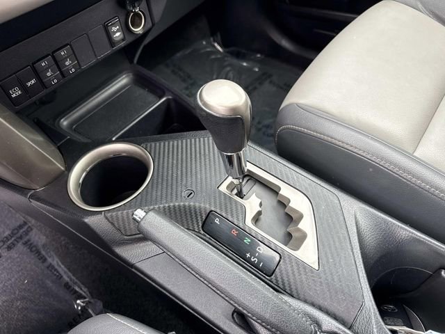 Used 2013 Toyota RAV4 Limited AWD/4WD image 23