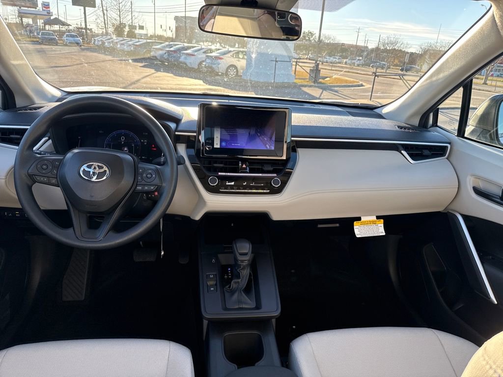 New 2026 Toyota Corolla Cross L image 18