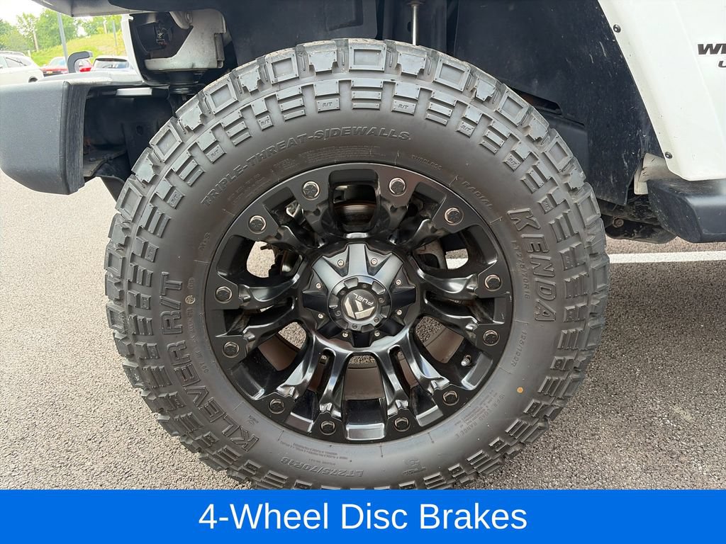 Used 2017 Jeep Wrangler Unlimited Sahara w/ Connectivity Group AWD/4WD image 23