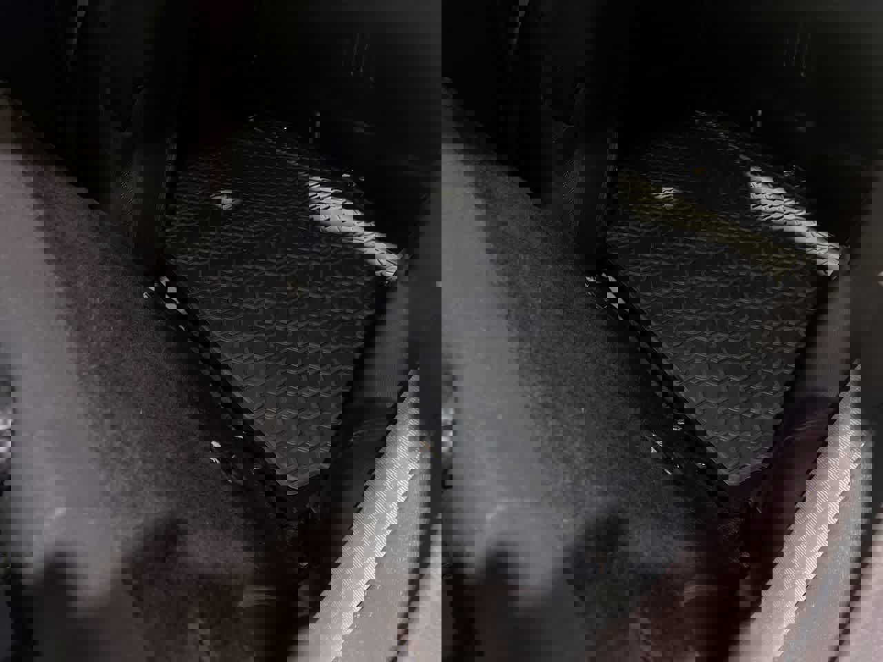 Used 2015 Jeep Renegade Latitude image 24