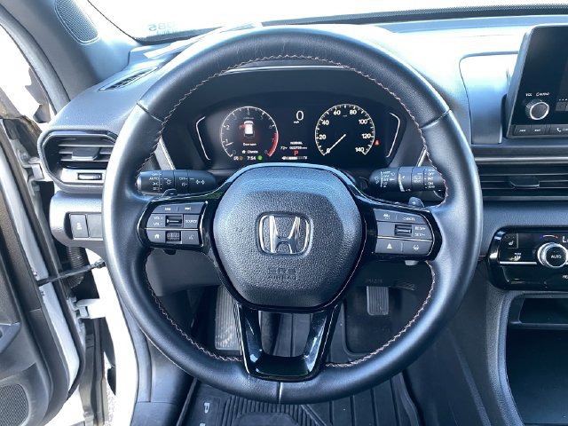 Used 2025 Honda Pilot Sport image 28
