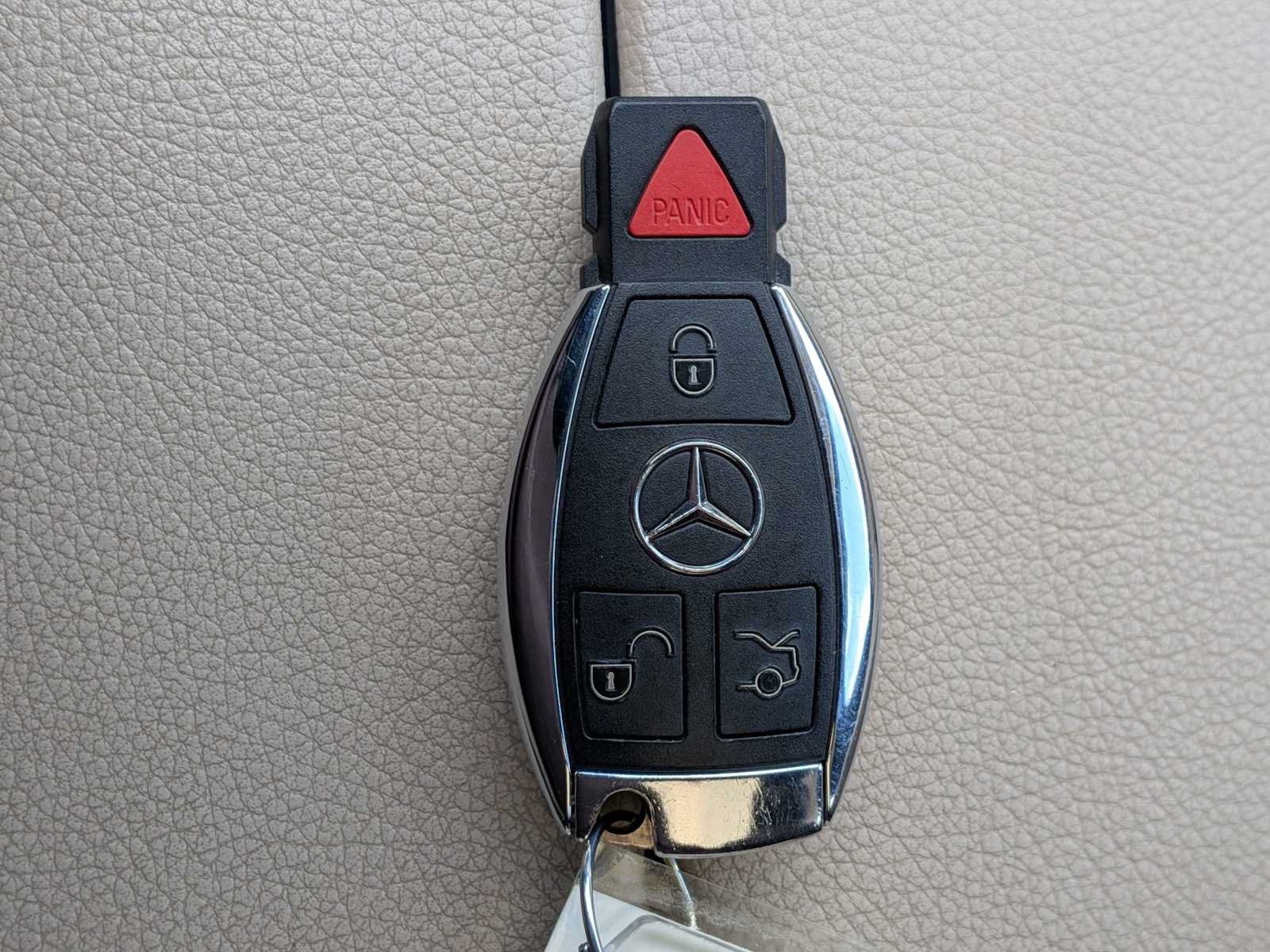 Used 2017 Mercedes-Benz C 300 4MATIC Sedan image 45