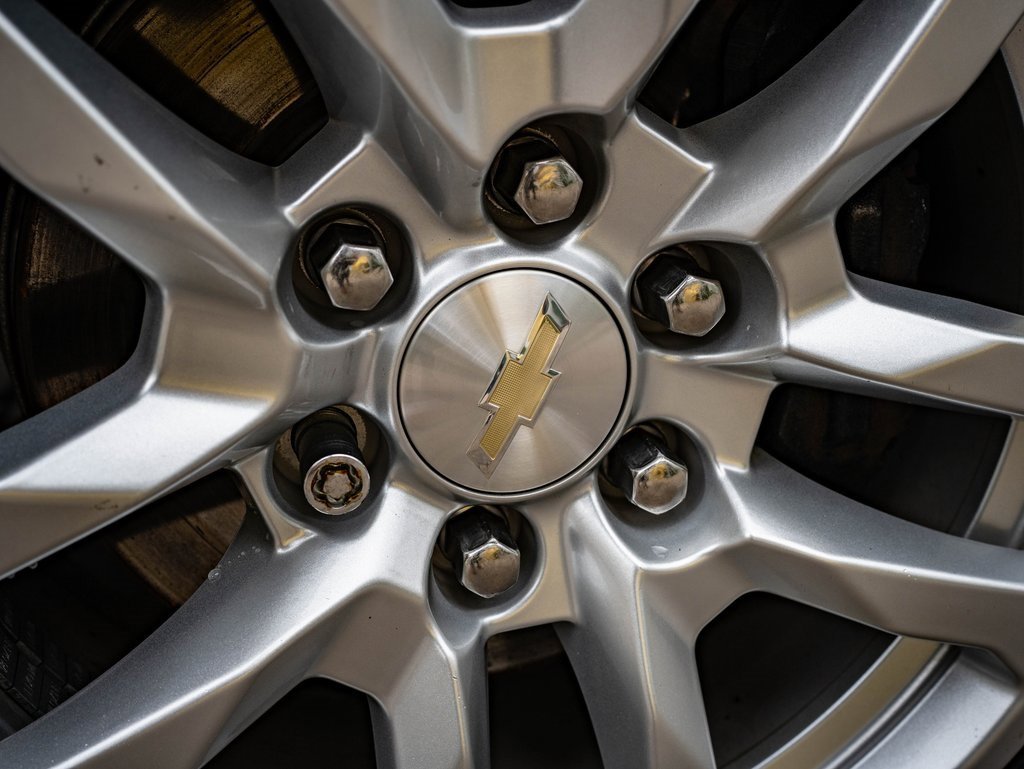 Used 2021 Chevrolet Silverado 1500 LT w/ Z71 Off-Road Package image 7