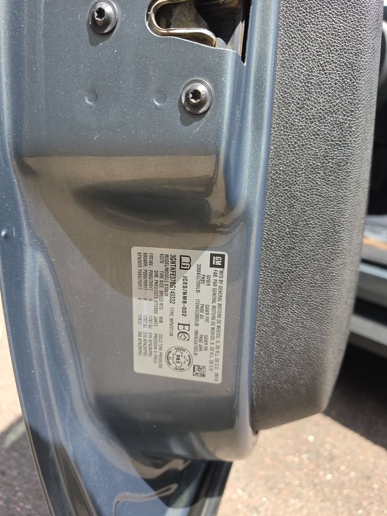 Used 2011 Chevrolet Avalanche LT AWD/4WD image 27