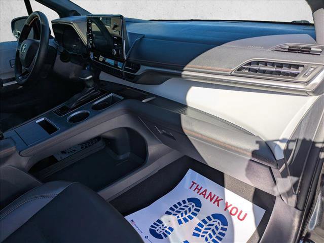 Used 2021 Toyota Sienna XSE image 25