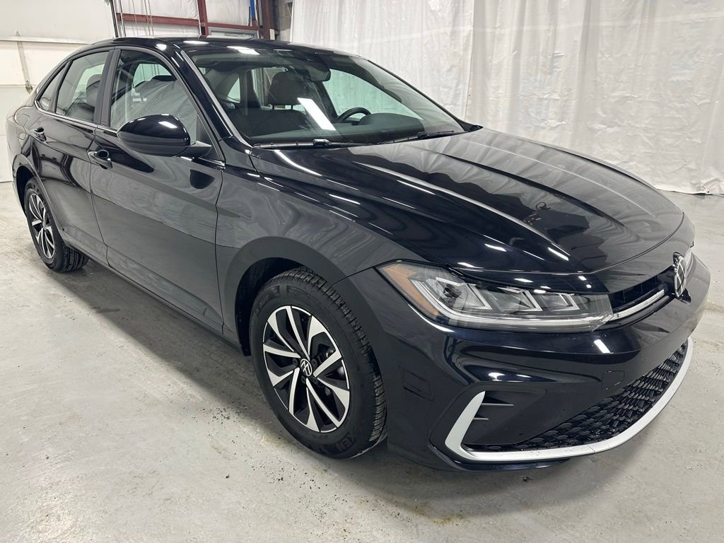 Used 2025 Volkswagen Jetta S image 1