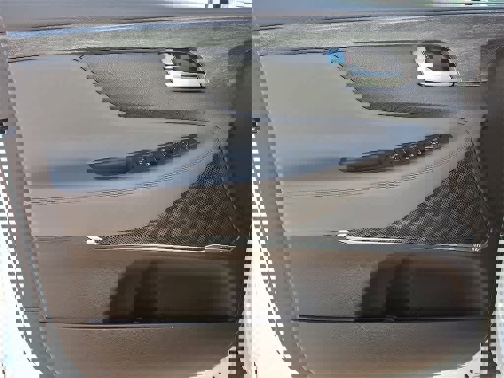 Used 2019 Hyundai Santa Fe Limited image 12