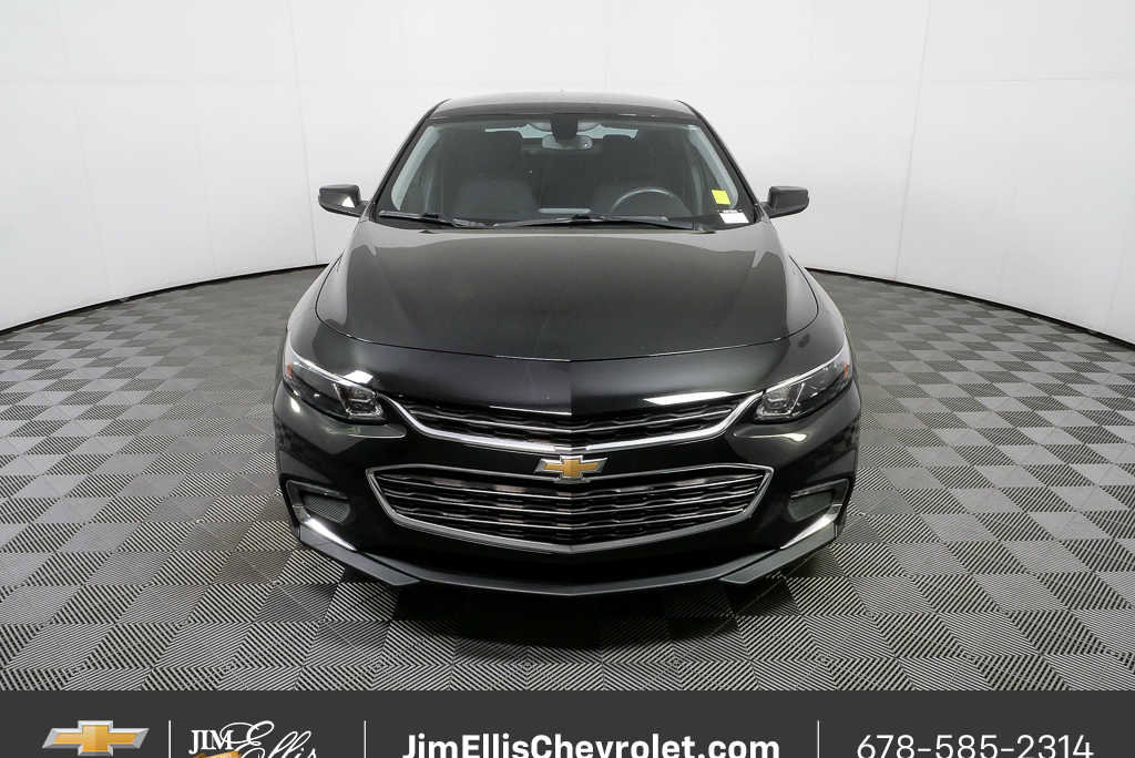 Used 2017 Chevrolet Malibu LT image 32