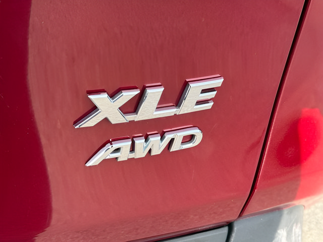 Used 2023 Toyota RAV4 XLE AWD/4WD image 18
