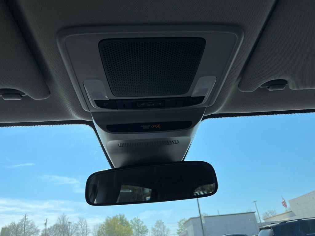 Certified 2025 Honda HR-V LX image 16