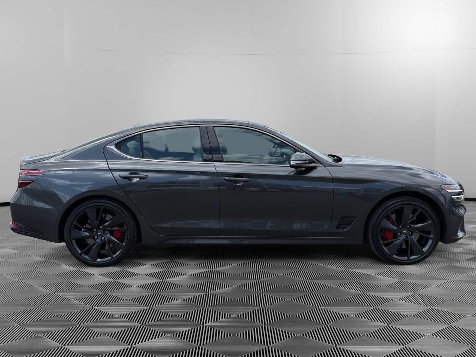 Used 2022 Genesis G70 3.3T w/ Sport Prestige Package image 6