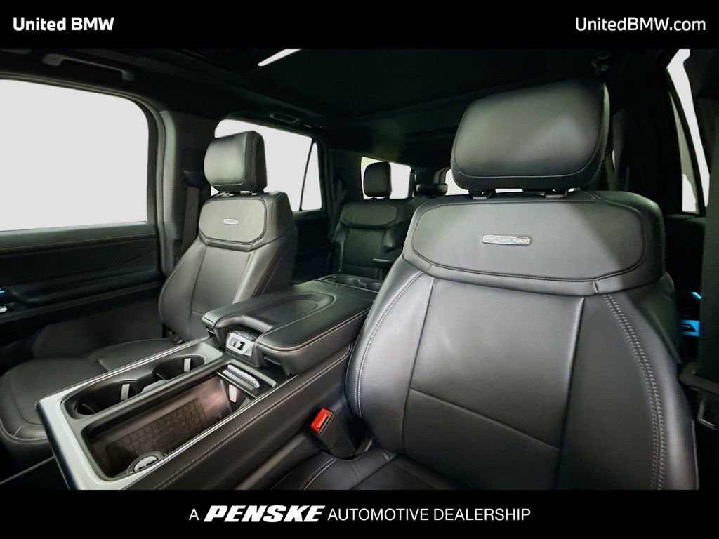 Used 2025 Ford Expedition Max Platinum w/ Stealth Performance Package AWD/4WD image 5