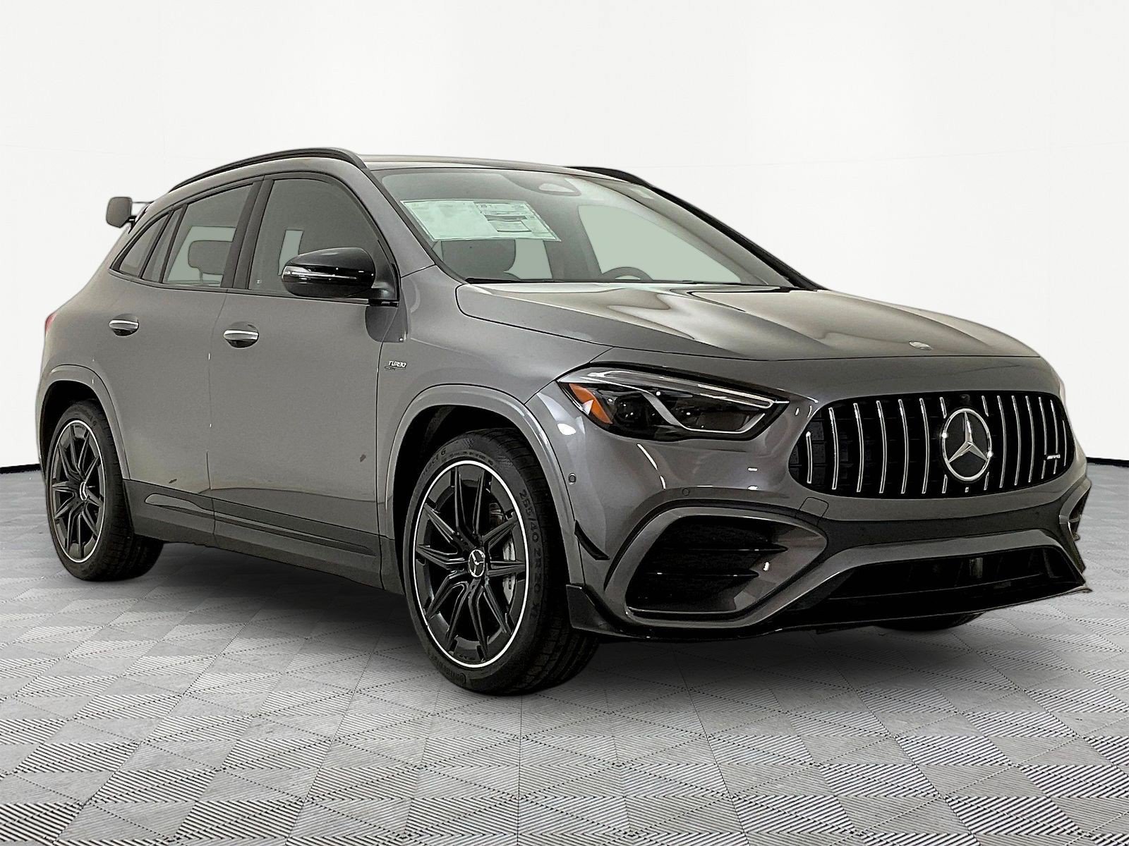 New 2026 Mercedes-Benz GLA 35 AMG 4MATIC image 3