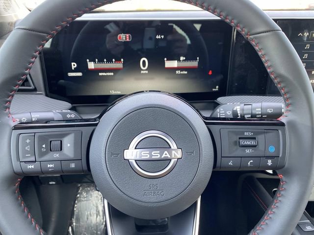 New 2026 Nissan Kicks SR w/ Cold Weather Package image 13