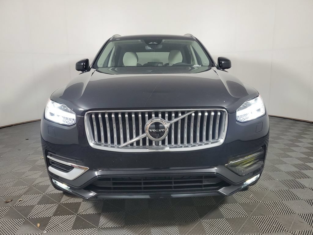 Certified 2025 Volvo XC90 B5 Plus w/ Protection Package AWD/4WD image 2