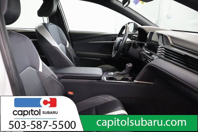 Used 2025 Toyota Camry SE FWD image 27