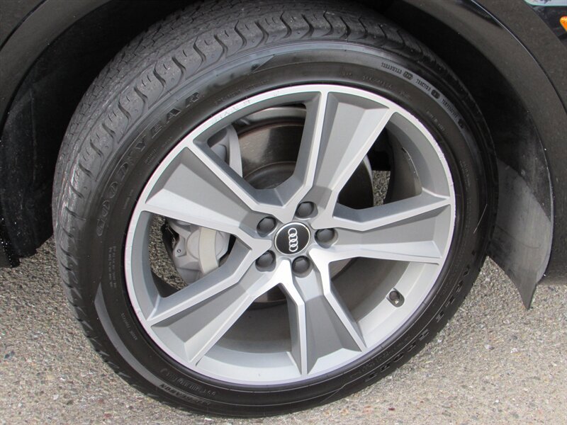 Used 2019 Audi Q5 2.0T Premium Plus w/ Premium Plus Package AWD/4WD image 30