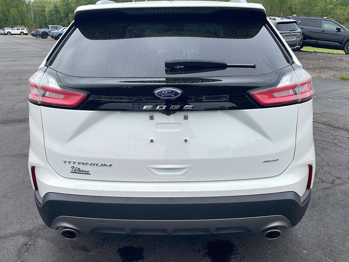 Used 2024 Ford Edge Titanium w/ Equipment Group 301A AWD/4WD image 4