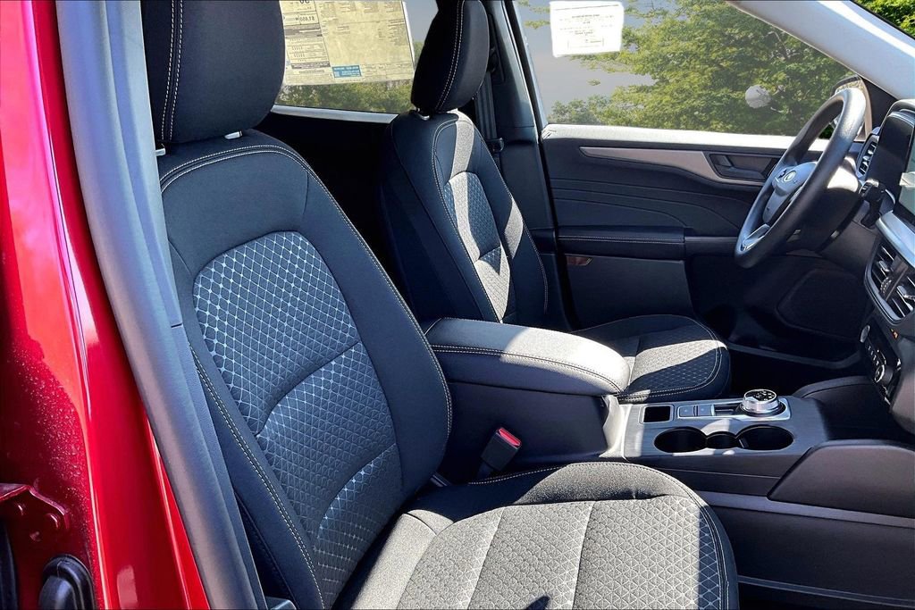 New 2026 Ford Escape Active w/ Tech Pack #1 FWD image 8