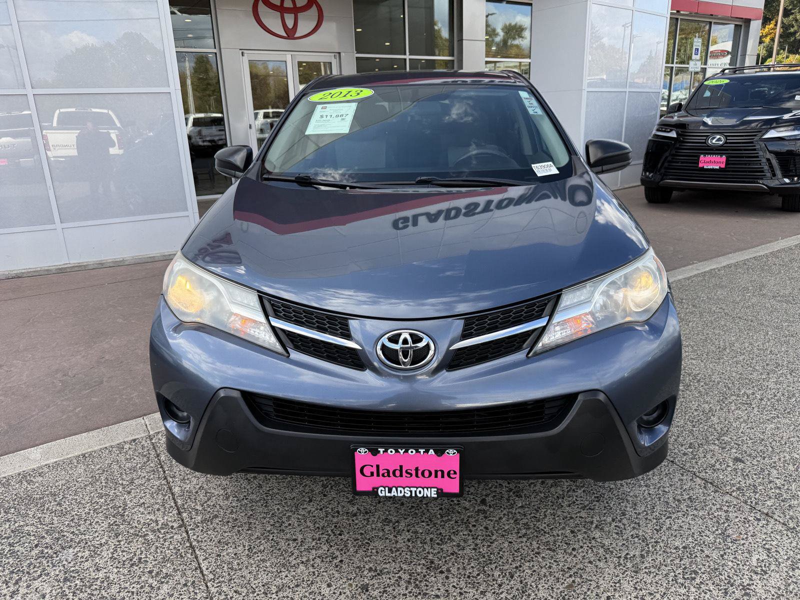 Used 2013 Toyota RAV4 LE FWD image 9