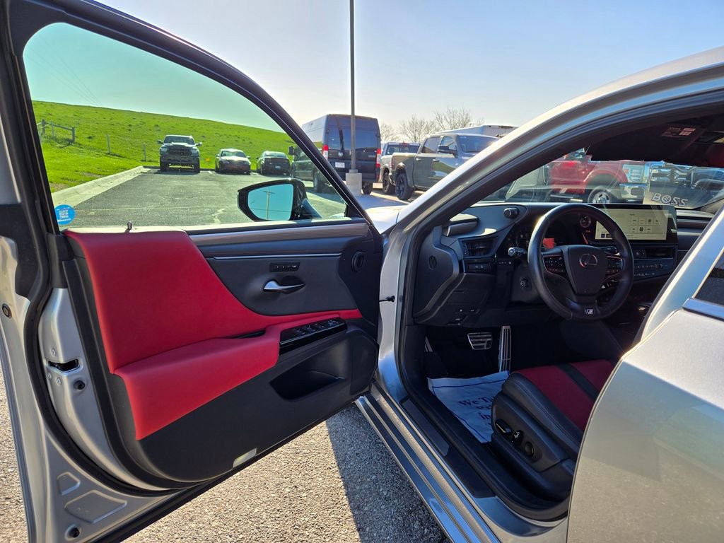 Used 2023 Lexus ES 350 F Sport w/ Accessory Package (Z2) FWD image 13