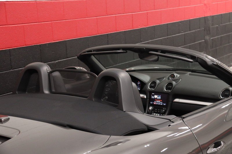 Used 2017 Porsche 718 Boxster RWD image 10