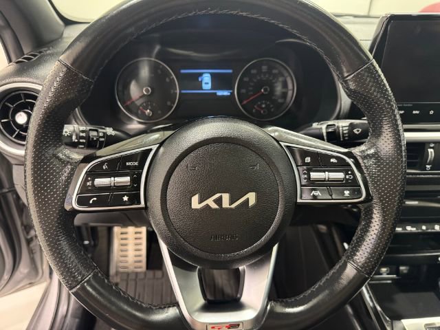 Used 2023 Kia Forte GT-Line w/ GT-Line Premium Package image 16