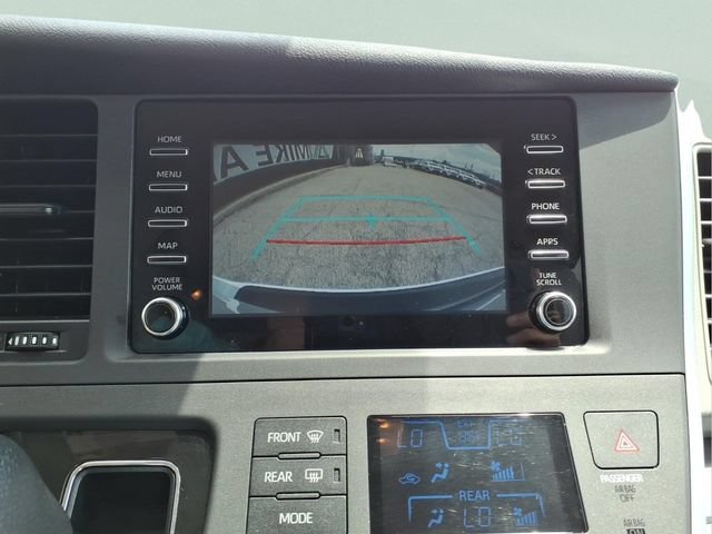 Used 2020 Toyota Sienna L FWD image 19