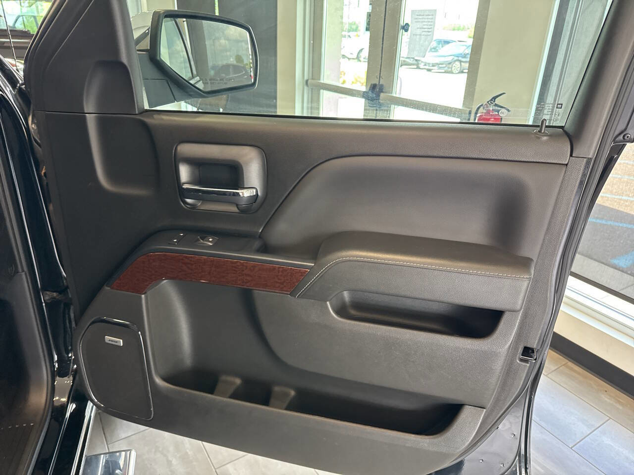 Used 2018 GMC Sierra 1500 SLT image 33