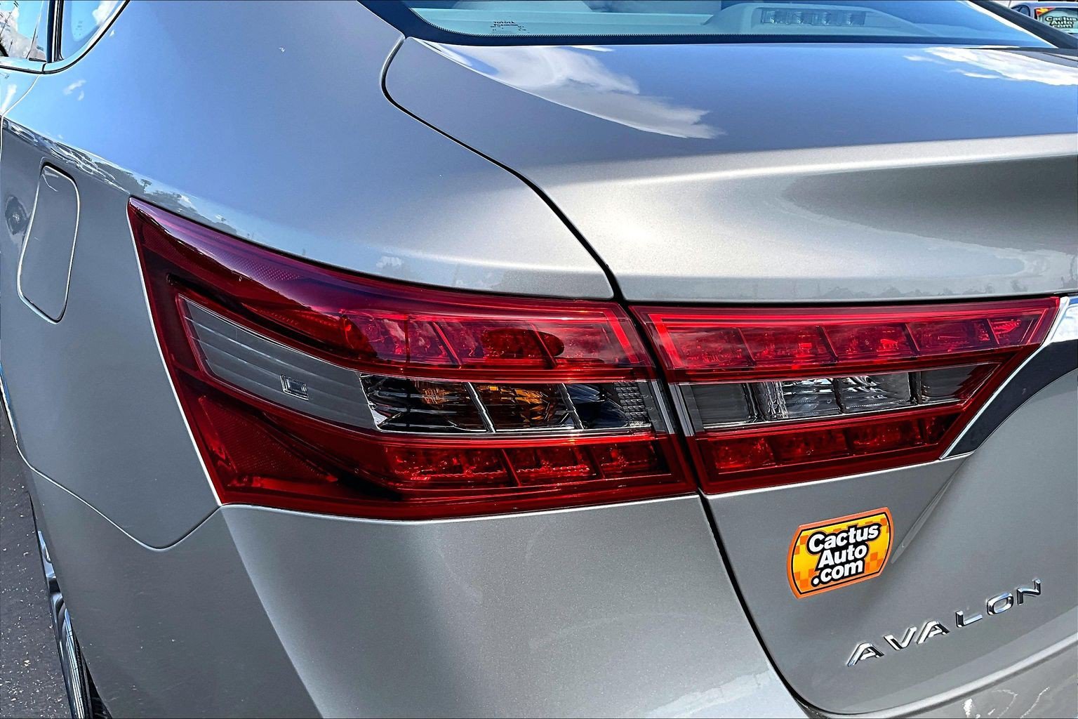 Used 2016 Toyota Avalon Limited w/ Toyota Safety Sense Package FWD image 31