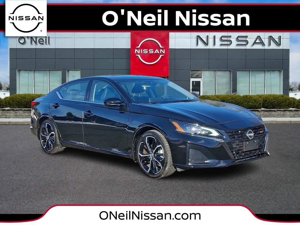 Certified 2024 Nissan Altima 2.5 SR w/ SR Premium Package image 1