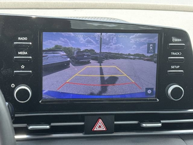 Certified 2021 Hyundai Elantra SEL w/ Convenience Package FWD image 29
