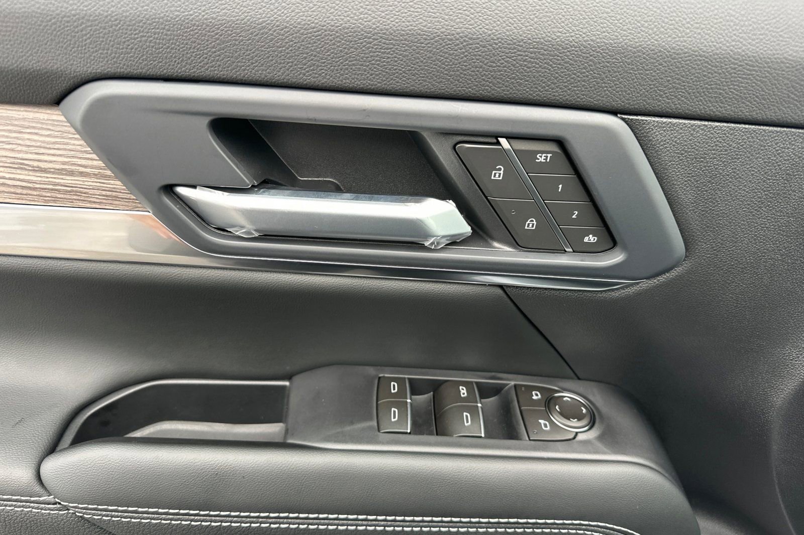 New 2026 GMC Terrain Denali image 9