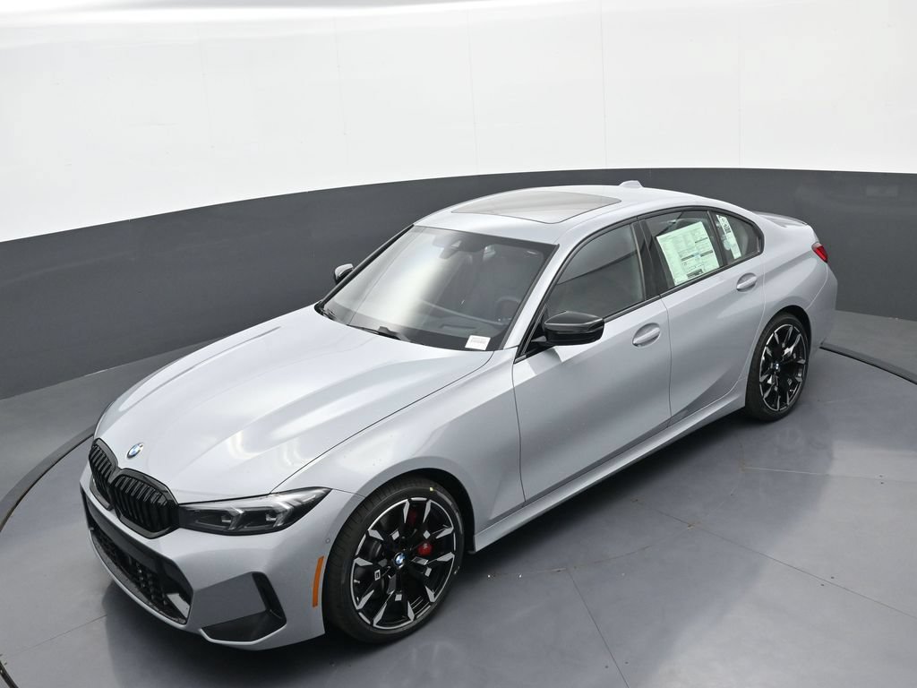 New 2026 BMW 330i xDrive Sedan w/ M Sport Package AWD/4WD image 32