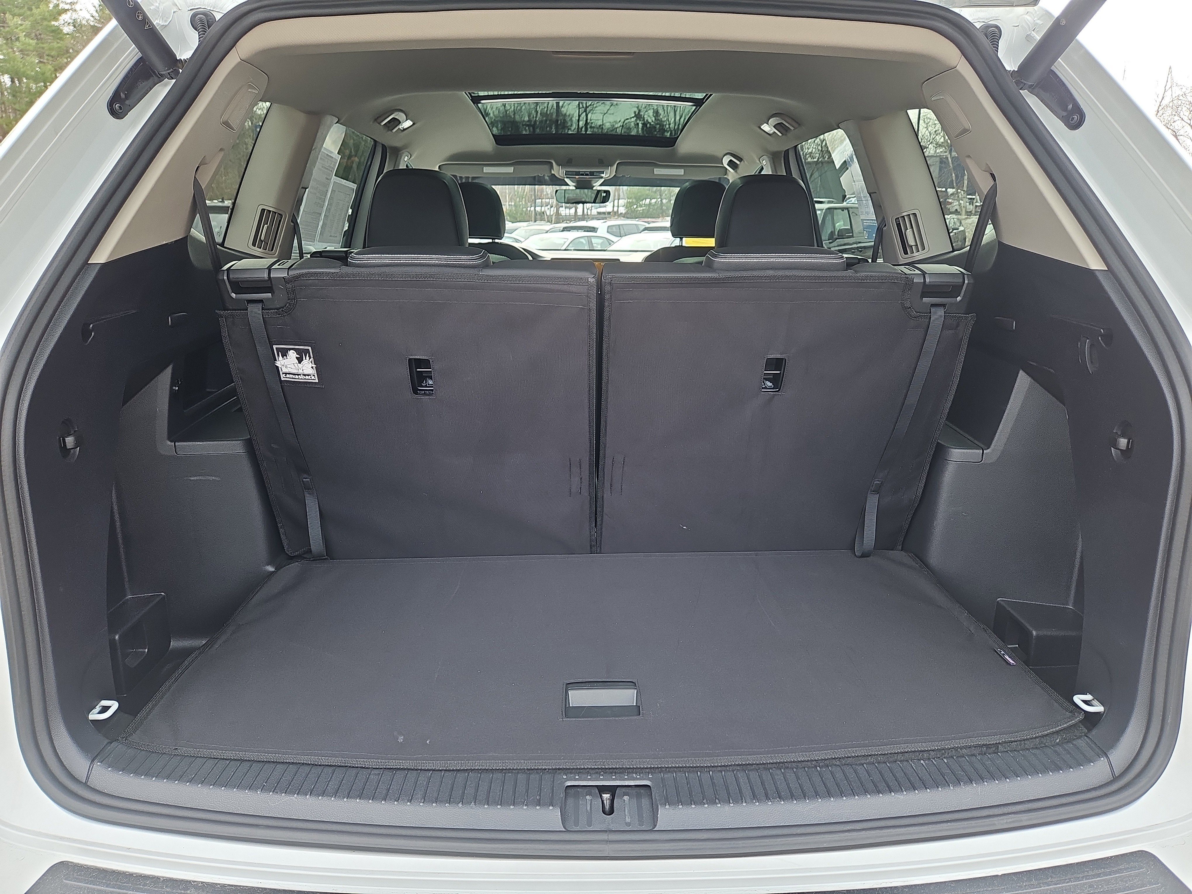 Certified 2025 Volkswagen Atlas SEL Premium R-Line image 39