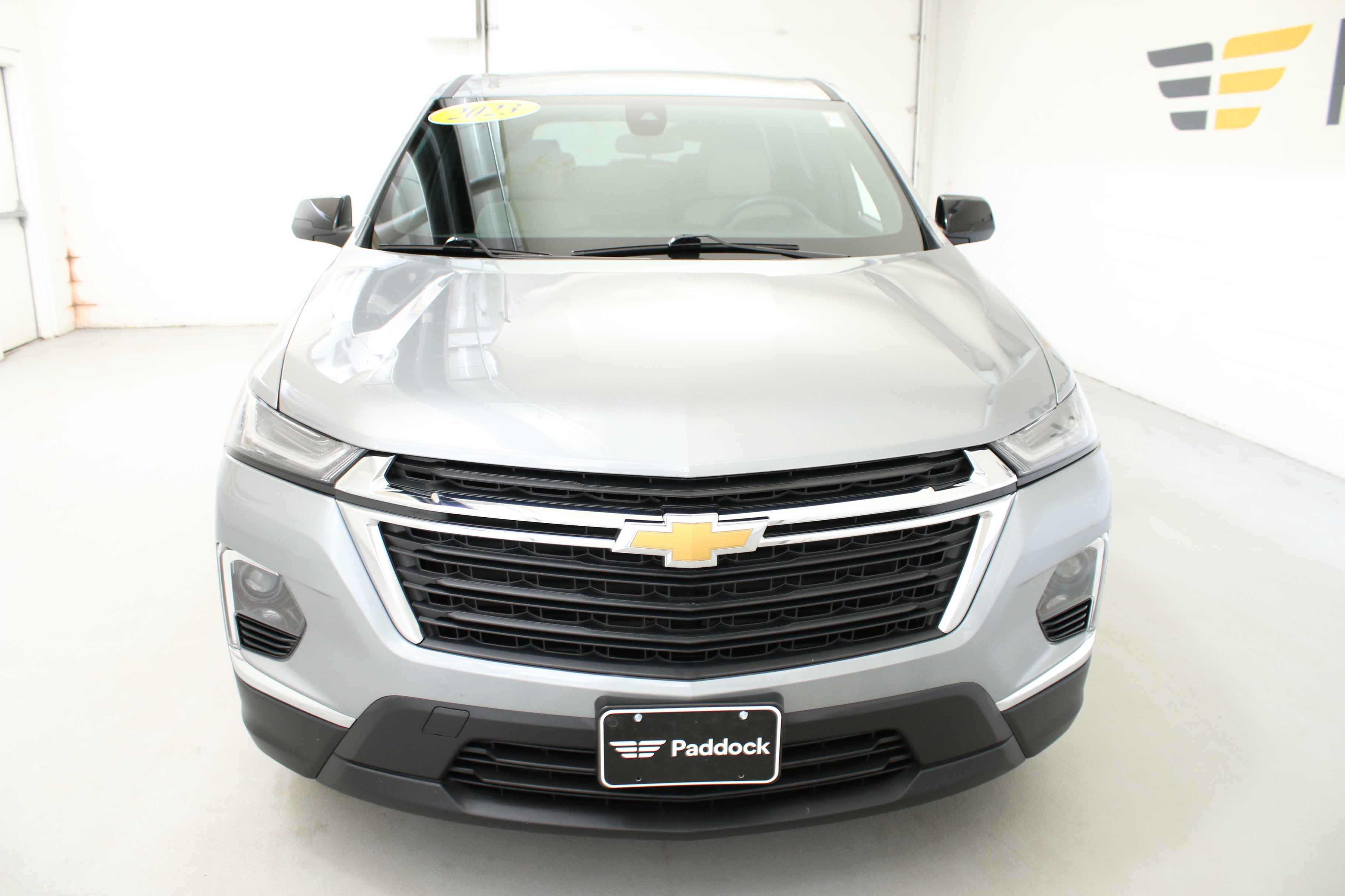 Used 2023 Chevrolet Traverse LS FWD image 3