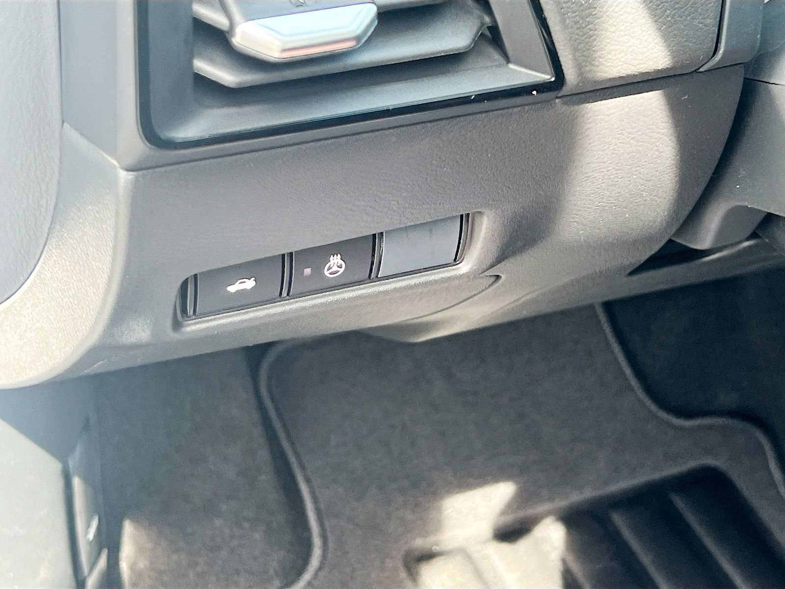 New 2026 Nissan Sentra SR image 10