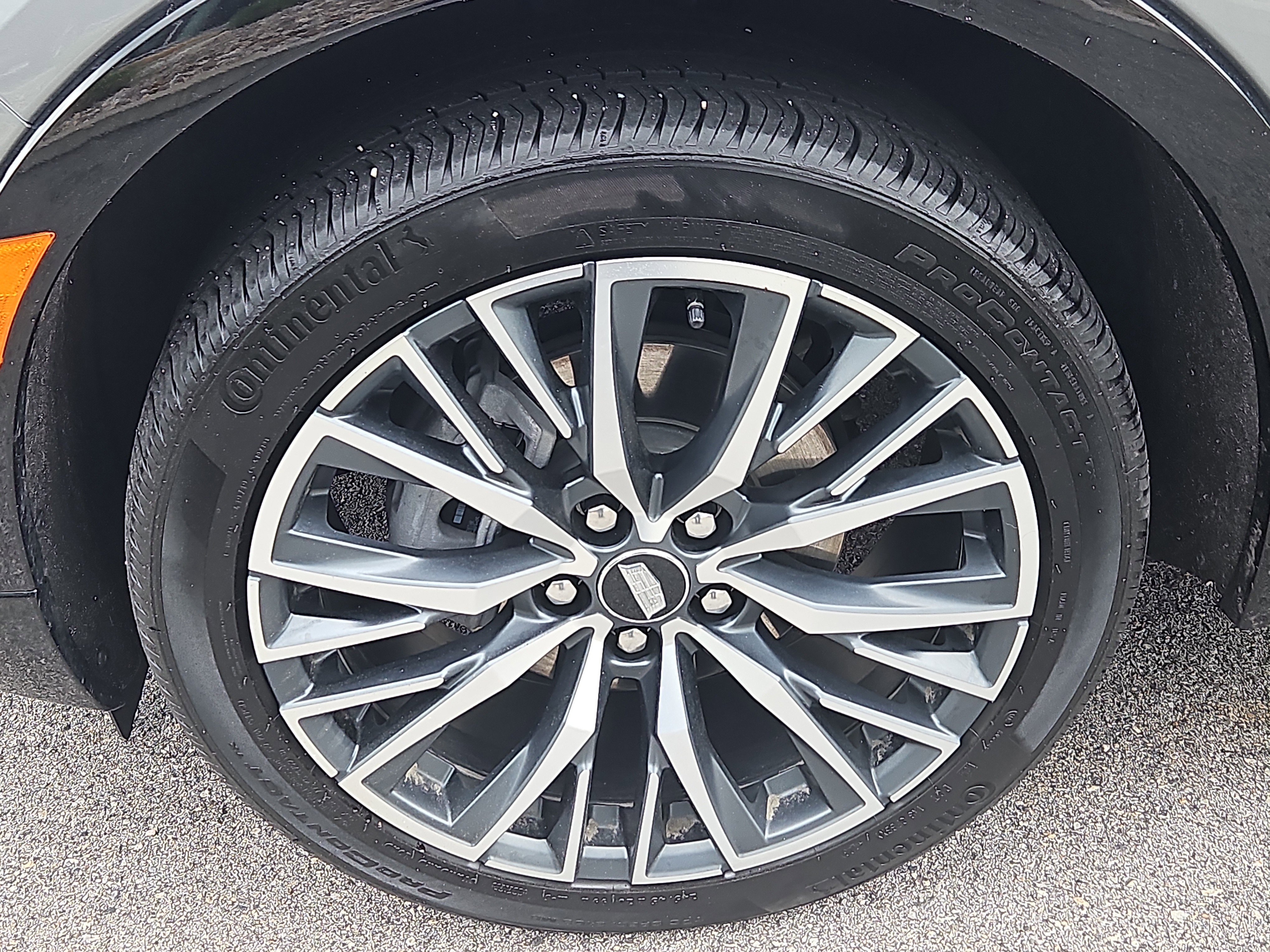 Used 2024 Cadillac XT4 Sport AWD/4WD image 4