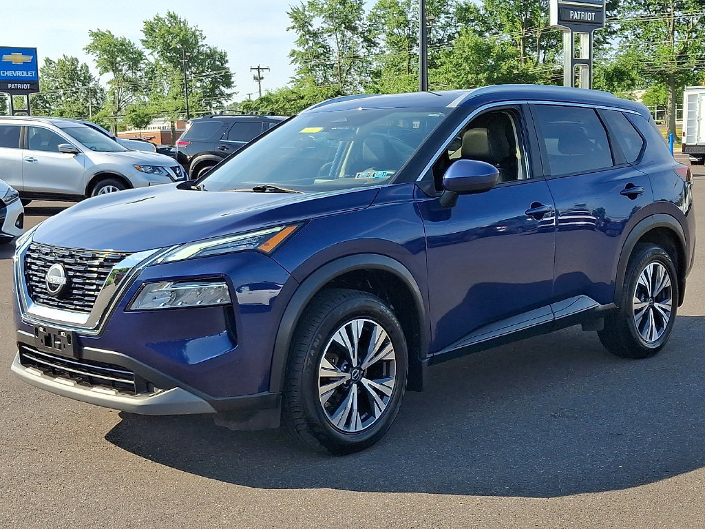 Certified 2023 Nissan Rogue SV w/ SV Premium B Package AWD/4WD image 3