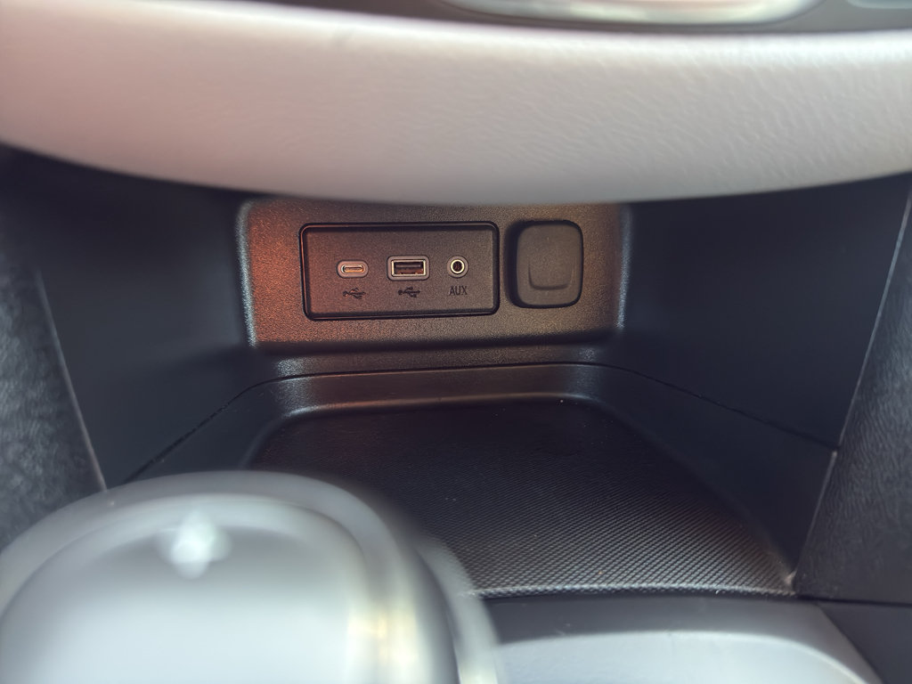 Certified 2020 Chevrolet Equinox LS w/ LS Convenience Package FWD image 19