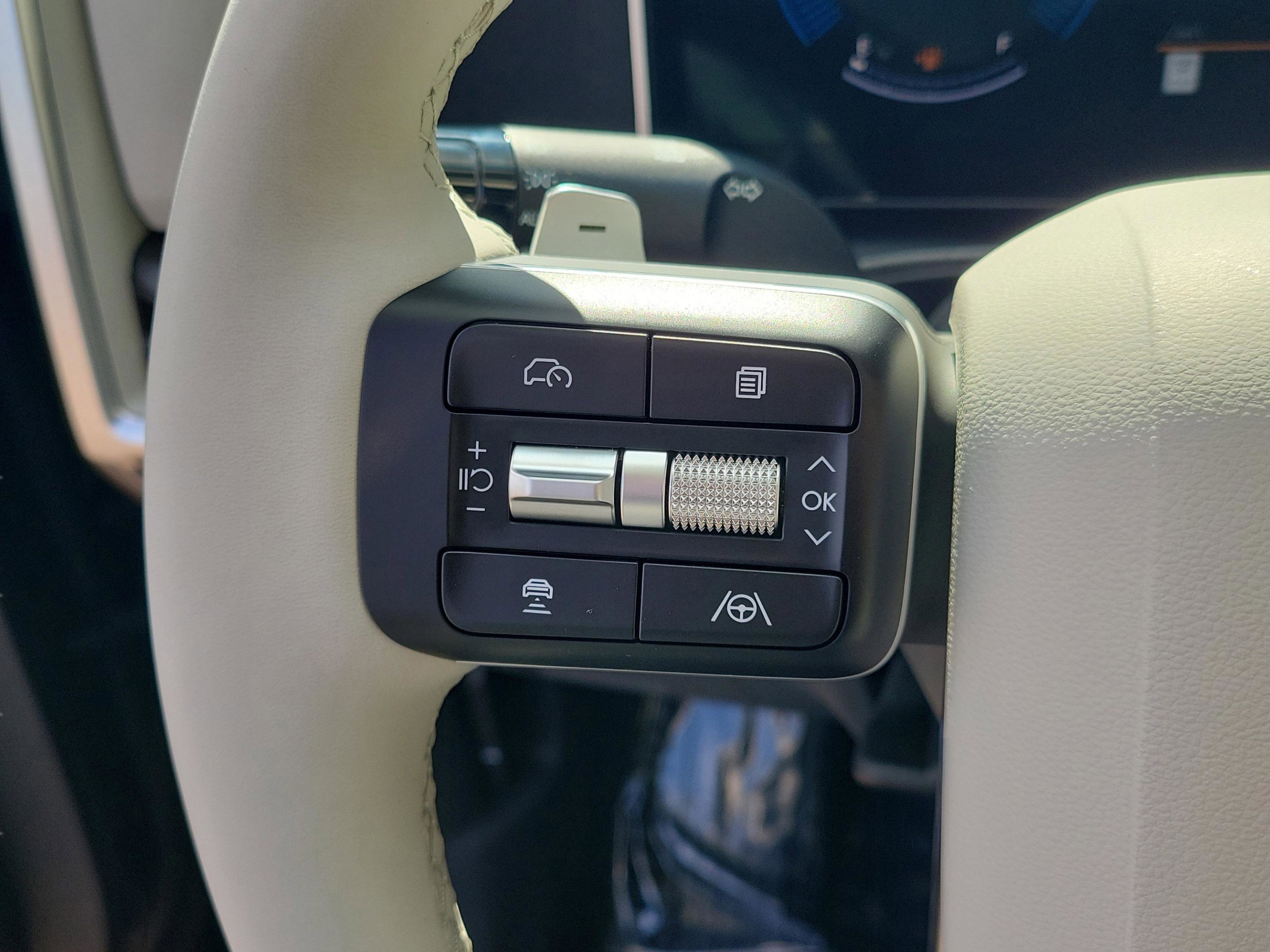 New 2026 Hyundai Santa Fe SE image 23