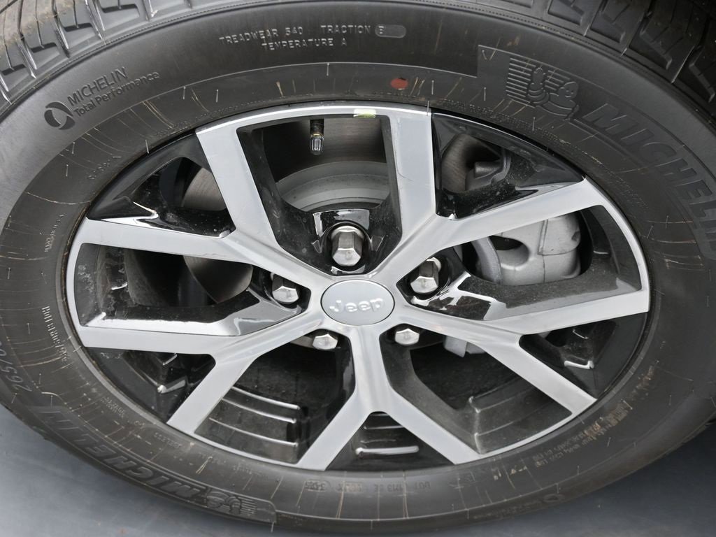 New 2025 Jeep Grand Cherokee Limited image 22