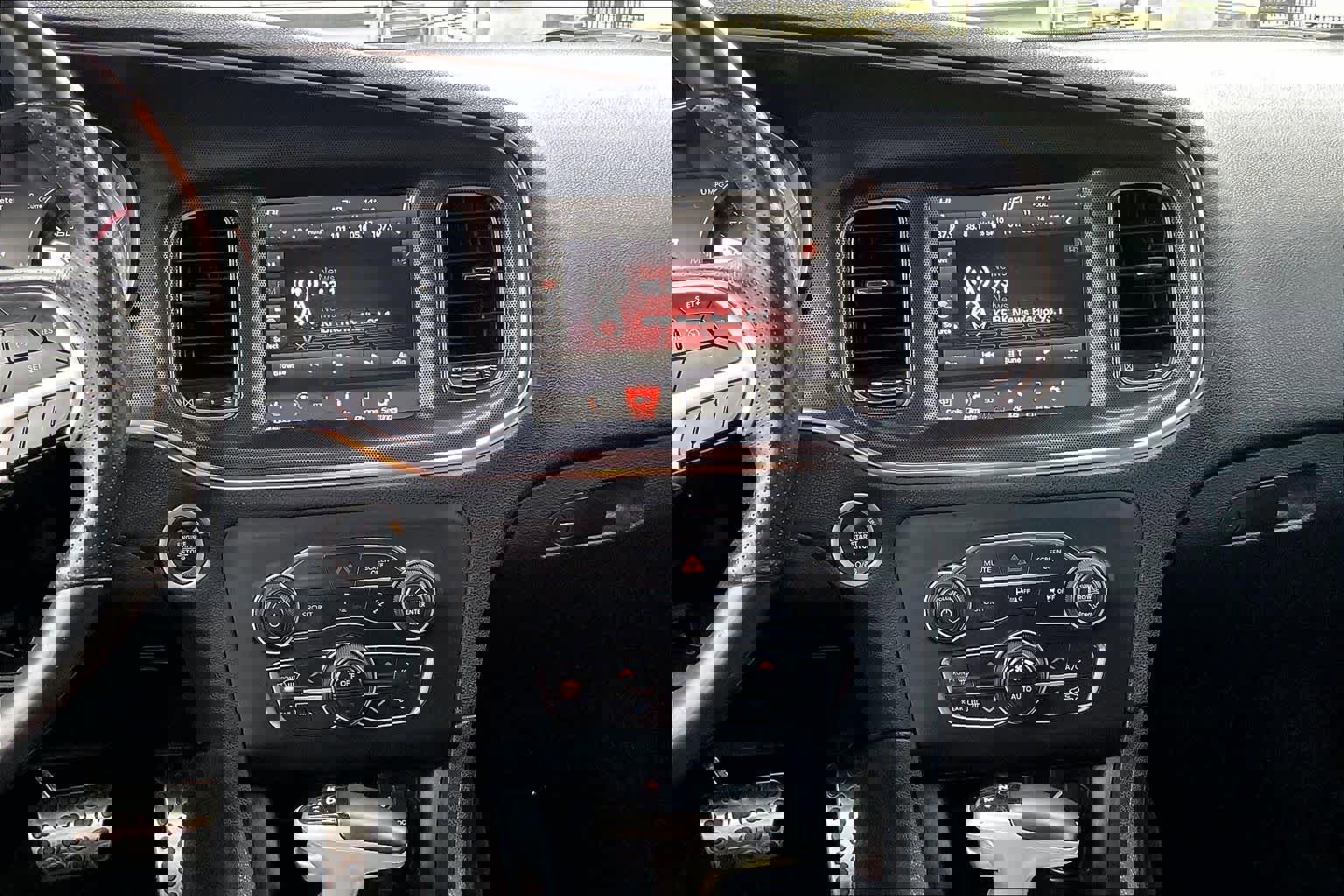 Used 2018 Dodge Charger R/T w/ Plus Group image 9