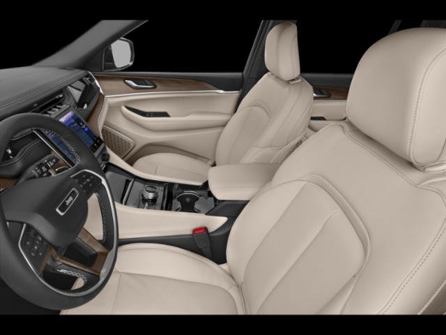 Certified 2022 Jeep Grand Cherokee Overland image 6