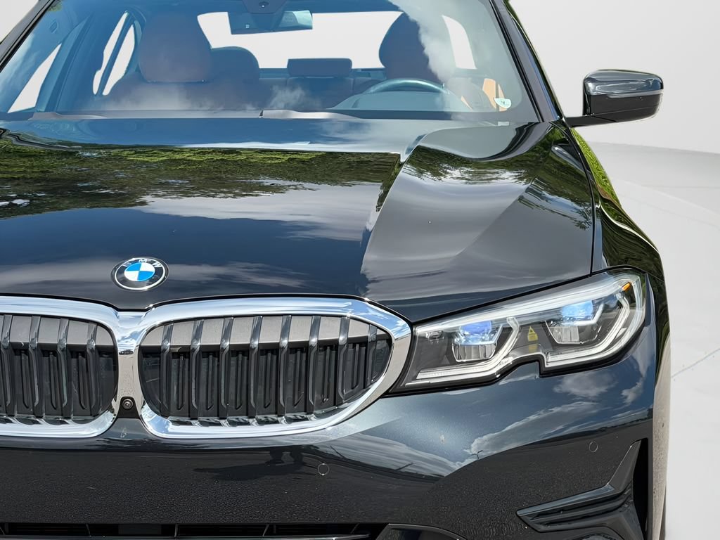 Used 2020 BMW 330i Sedan w/ Executive Package RWD image 25